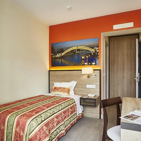 & Hostel *