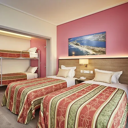 & אכסניה אבאירו